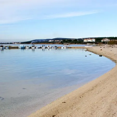 Zora Biograd Na Moru